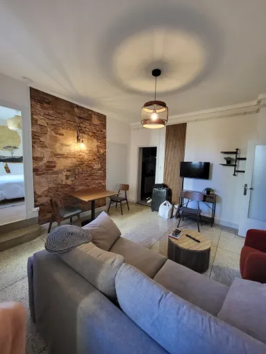 Dom Habitat Rénov modernise un appartement à Clermont-Ferrand destiné à la location, Clermont-Ferrand, DOME HABITAT RÉNOV