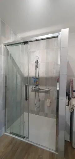 Rénovation de salle de bain à Clermont-Ferrand : une transformation moderne et pratique, Clermont-Ferrand, DOME HABITAT RÉNOV