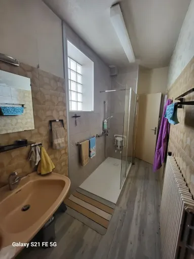 Rénovation de salle de bain à Clermont-Ferrand : une transformation réussie, Clermont-Ferrand, DOME HABITAT RÉNOV