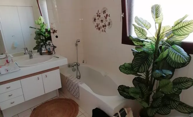 Aménagement complet de salle de bain avec baignoire, Clermont-Ferrand, DOME HABITAT RÉNOV