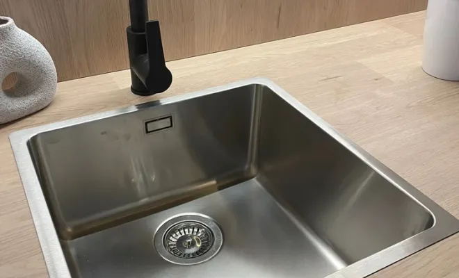 Présentation d'une mini-cuisine installée par DOME HABITAT RENOV à Clermont-Ferrand, Clermont-Ferrand, DOME HABITAT RÉNOV