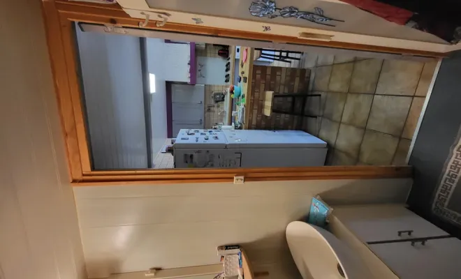 Aménagement d'une porte sur-mesure colorie bois à Clermont-Ferrand, Clermont-Ferrand, DOME HABITAT RÉNOV