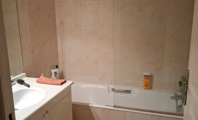 Une douche moderne à Clermont-Ferrand, Clermont-Ferrand, DOME HABITAT RÉNOV