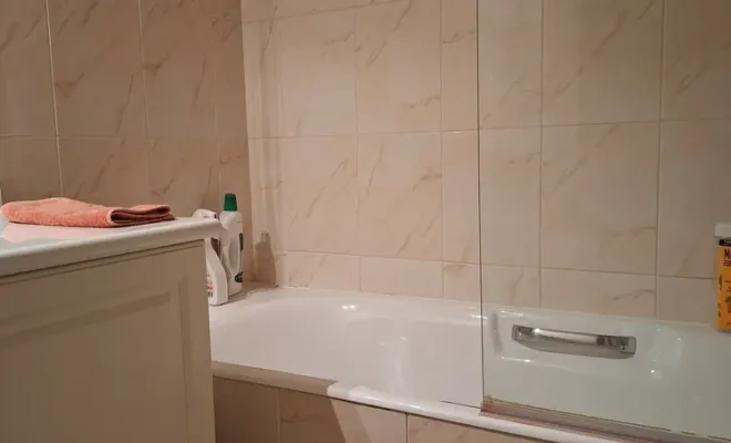 Une douche moderne à Clermont-Ferrand, Clermont-Ferrand, DOME HABITAT RÉNOV