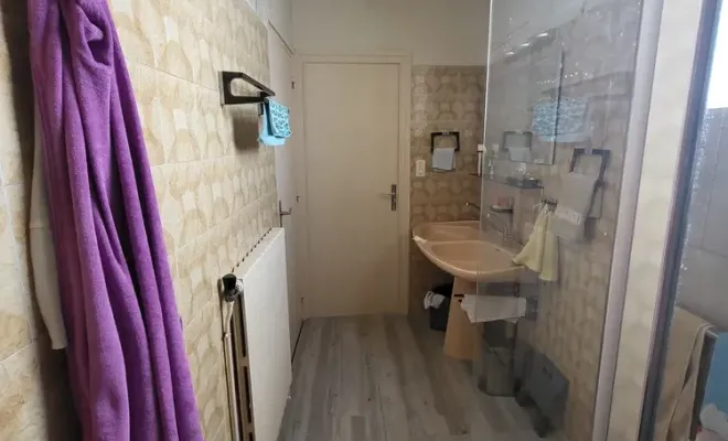 Rénovation de salle de bain à Clermont-Ferrand : une transformation réussie, Clermont-Ferrand, DOME HABITAT RÉNOV