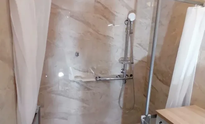 Rénovation d'un appartement à Clermont-Ferrand pour une personne en situation de handicap, Clermont-Ferrand, DOME HABITAT RÉNOV